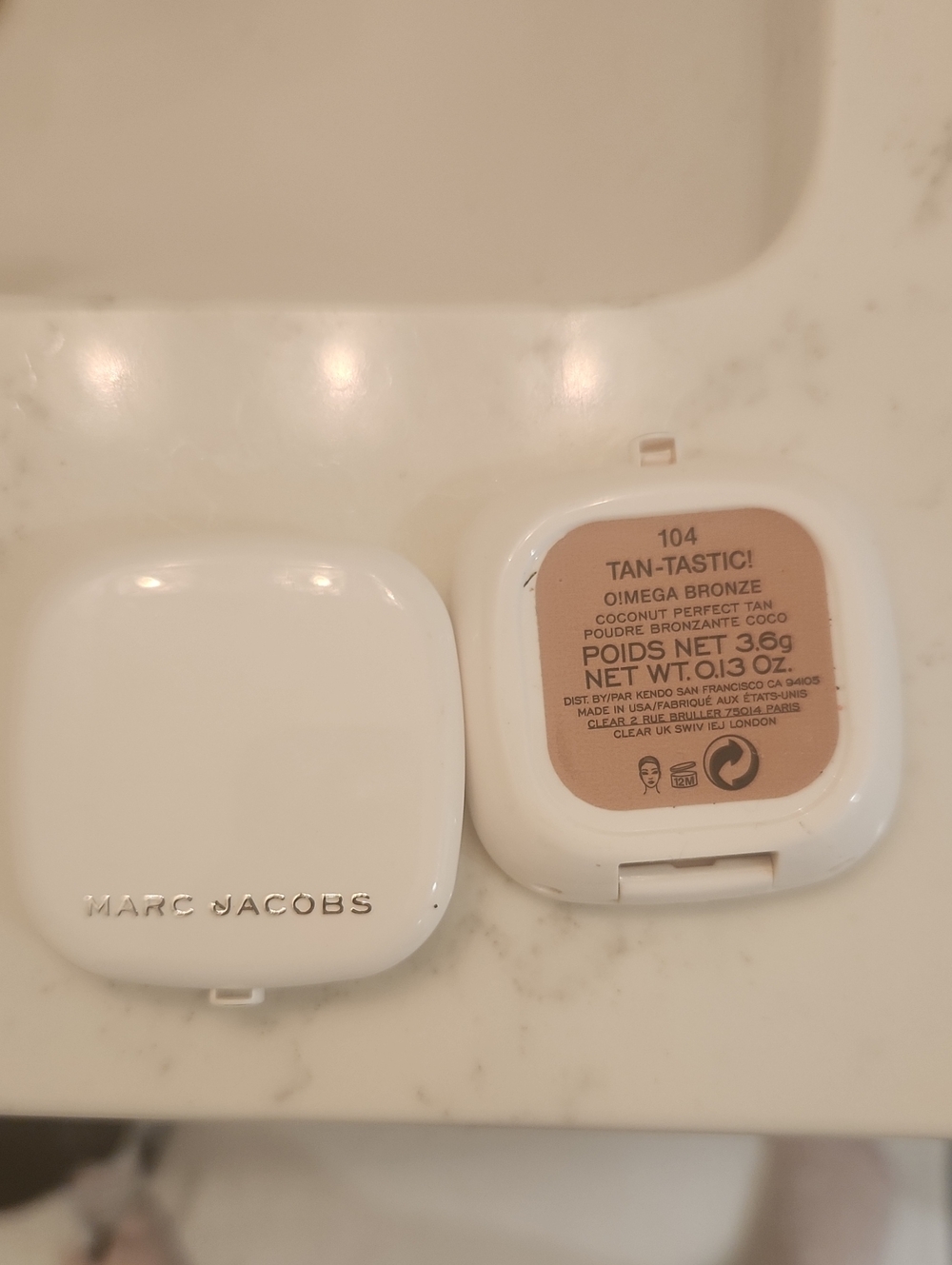 Marc Jacobs Tan-Tastic! Compact Powder in Beige